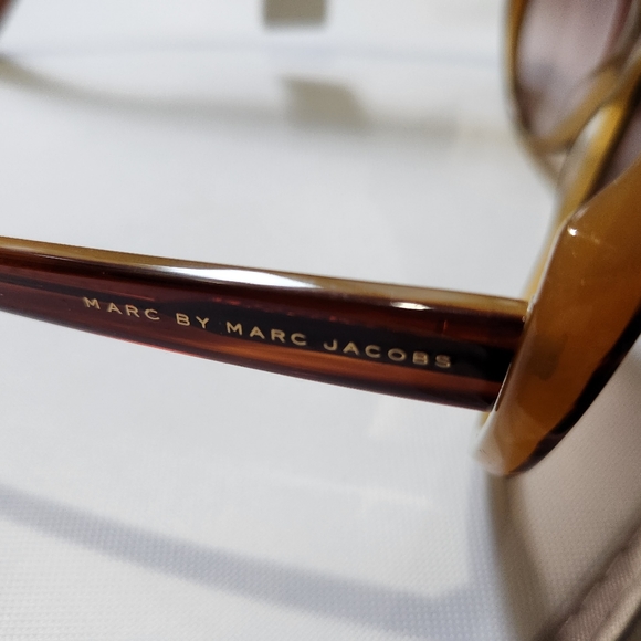 MARC JACOBS NEW AUTH Women Brown Cat Eye Sunglasses Model # MMJ 243/S with case - Picture 5 of 9